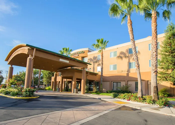 Courtyard By Marriott Merced